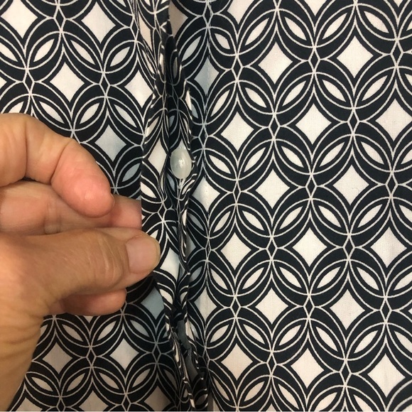 Chico’s Women’s Tunic Long Sleeve Cotton Back Pleat Long Tail Concealed Buttons - Picture 5 of 10